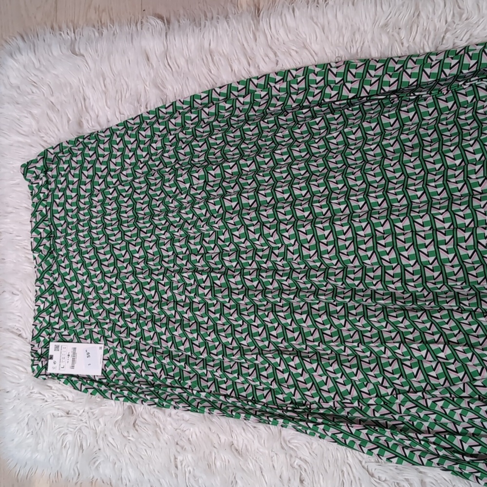 Zara skirt size L